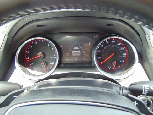 Used 2020 Toyota Camry XSE image 32