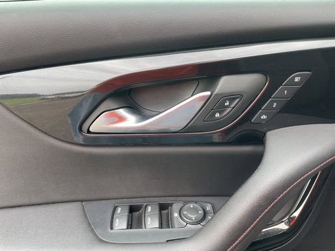 Used 2022 Chevrolet Blazer RS w/ Enhanced Convenience Package FWD image 17