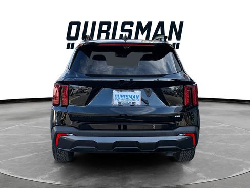 Certified 2025 Kia Sorento SX Prestige image 5