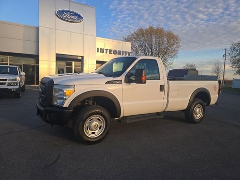 Used 2014 Ford F250 XL w/ Power Equipment Group image 2