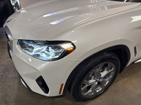 Used 2023 BMW X4 xDrive30i w/ Premium Package image 5