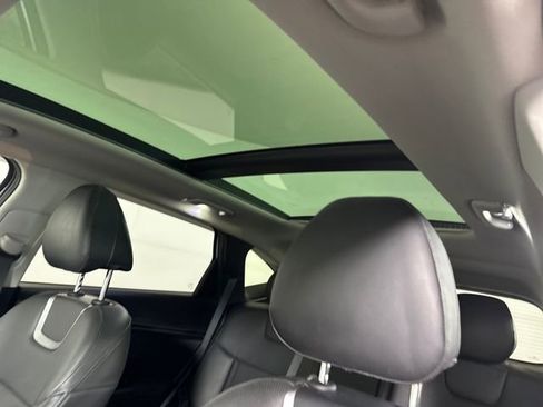 Used 2022 Hyundai Tucson Limited image 12