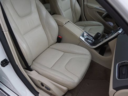 Used 2012 Volvo S60 T5 image 29