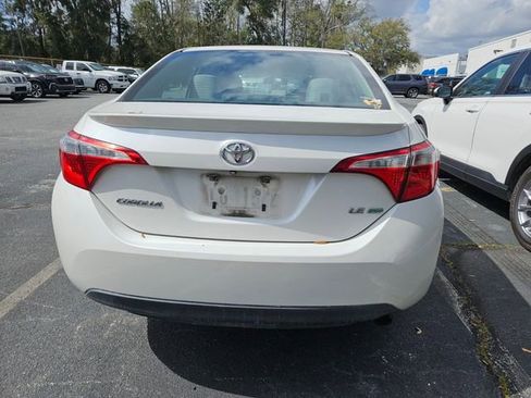 Used 2014 Toyota Corolla LE image 8