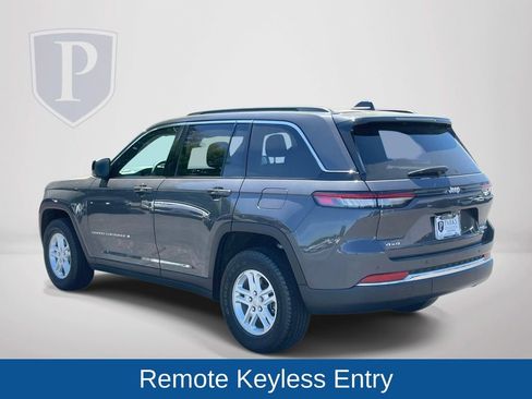 Certified 2025 Jeep Grand Cherokee Laredo w/ Trailer Tow Package AWD/4WD image 7