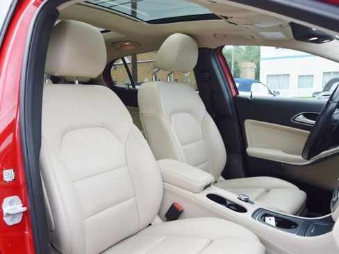 Used 2018 Mercedes-Benz GLA 250 image 22