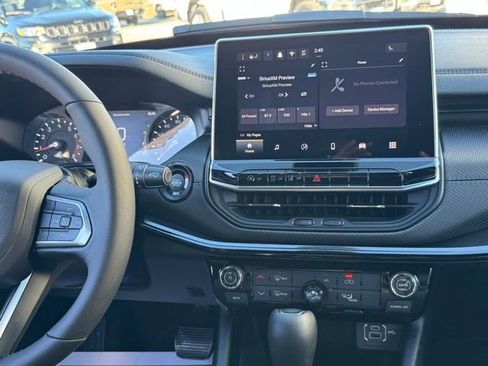 New 2026 Jeep Compass Latitude image 16