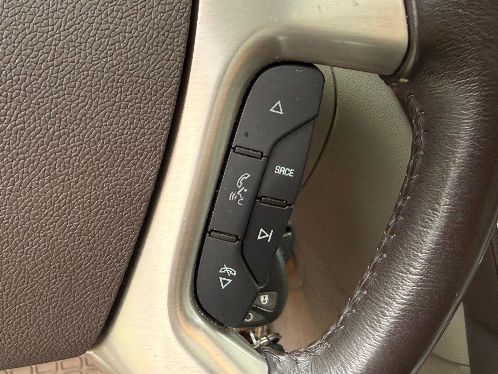 Used 2016 GMC Acadia Denali AWD/4WD image 44