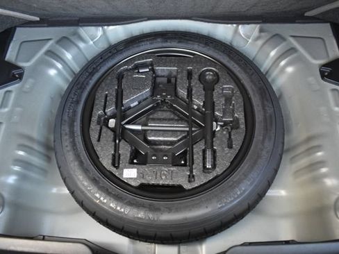 Used 2025 Kia Soul LX FWD image 32