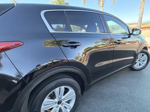Used 2018 Kia Sportage LX FWD image 16