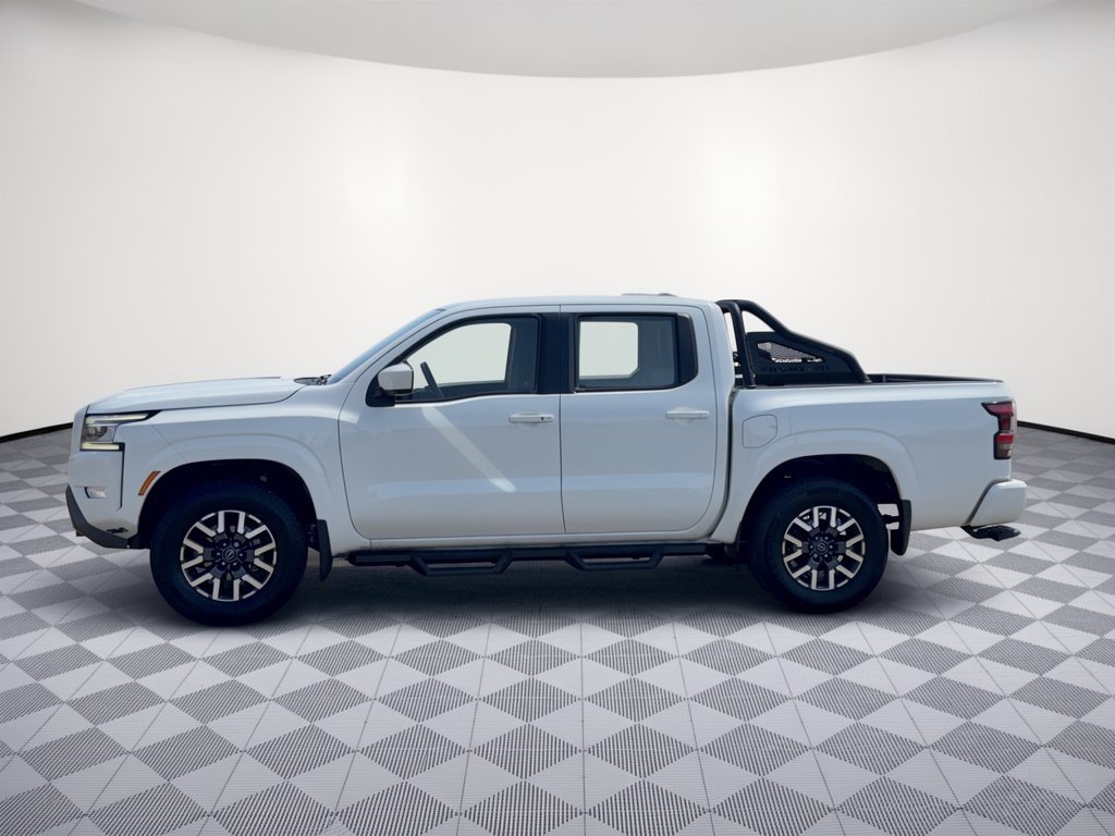 Used 2024 Nissan Frontier SL w/ Technology Package AWD/4WD image 2