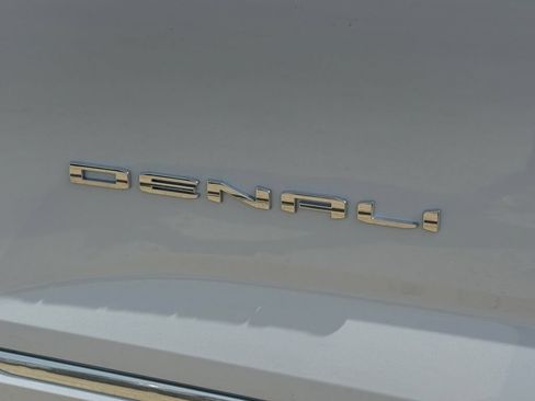 New 2027 GMC Terrain Denali w/ LPO, Black Badging Package AWD/4WD image 44