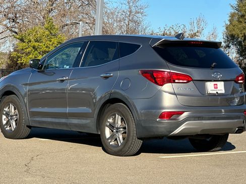 Used 2017 Hyundai Santa Fe Sport image 6