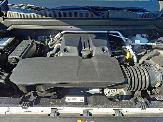 Used 2025 Chevrolet Colorado Trail Boss AWD/4WD image 29