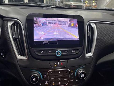 Used 2023 Chevrolet Malibu LT image 21