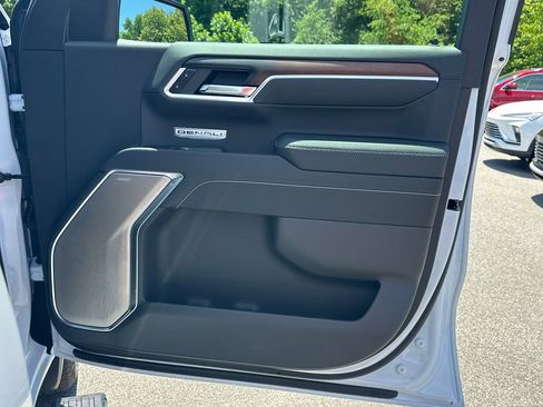 New 2026 GMC Sierra 1500 Denali AWD/4WD image 15
