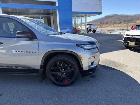 Used 2023 Chevrolet Traverse Premier w/ Redline Edition image 2