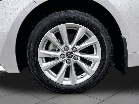 Used 2024 Toyota Corolla LE w/ LE Convenience Package AWD/4WD image 11
