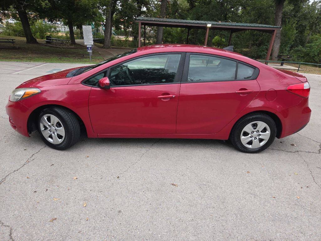 Used 2016 Kia Forte LX FWD image 3