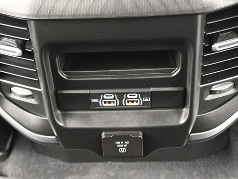 New 2026 RAM 1500 4x4 Crew Cab image 30