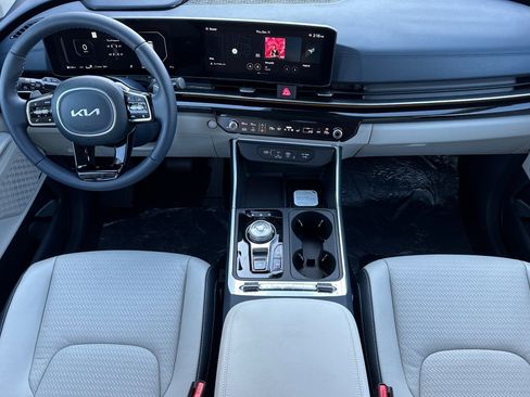 New 2026 Kia Carnival SX Prestige image 13