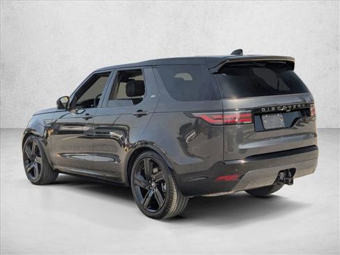 Used 2025 Land Rover Discovery Dynamic SE image 8