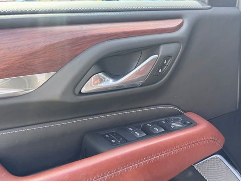 Used 2024 GMC Yukon Denali Ultimate image 10