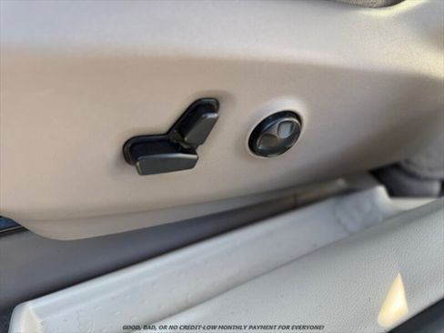 Used 2017 Chrysler Pacifica Touring-L Plus FWD image 33