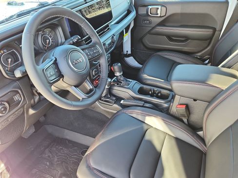 New 2026 Jeep Gladiator Rubicon w/ Steel Power Dome Hood Package image 11