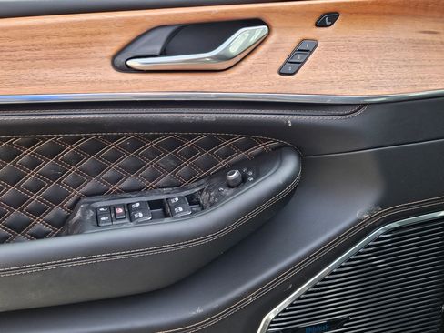 New 2026 Jeep Grand Cherokee L Summit image 17