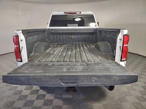 Used 2024 Chevrolet Silverado 2500 LTZ w/ LTZ Plus Package image 5