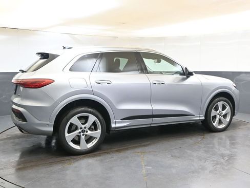 Used 2025 Audi Q5 Premium Plus w/ Premium Plus image 6