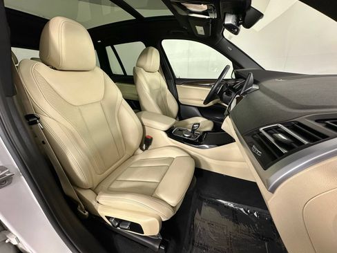 Used 2022 BMW X3 xDrive30i w/ Convenience Package AWD/4WD image 4