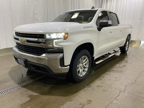 Used 2020 Chevrolet Silverado 1500 LT w/ Max Trailering Package image 24