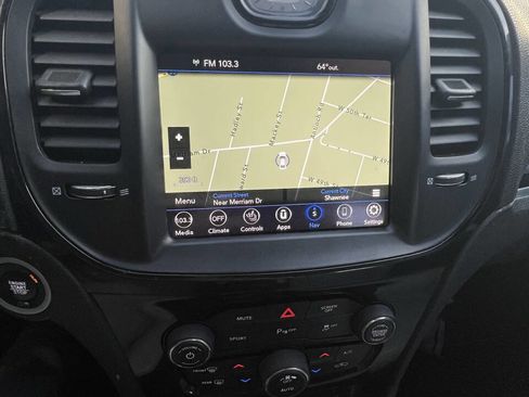 Used 2021 Chrysler 300 S image 15