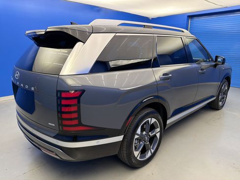 Used 2026 Hyundai Palisade Limited AWD/4WD image 7