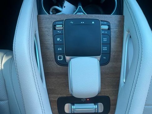 Used 2025 Mercedes-Benz GLS 450 4MATIC image 23