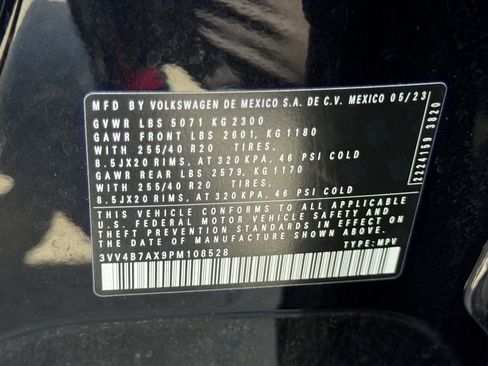 Used 2023 Volkswagen Tiguan SEL R-Line AWD/4WD image 28
