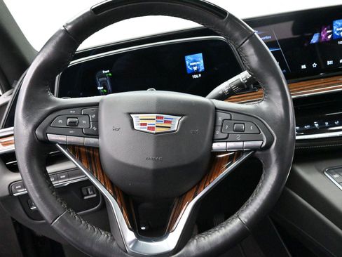 Certified 2023 Cadillac Escalade ESV Premium Luxury image 20