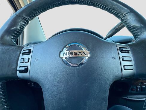 Used 2008 Nissan Titan LE w/ Tow Pkg image 23