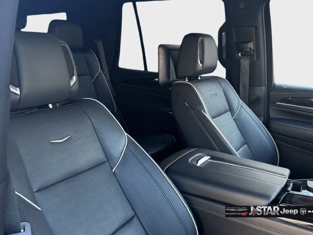 Used 2023 Cadillac Escalade Sport AWD/4WD image 12