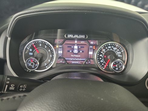 Used 2022 RAM 1500 Big Horn AWD/4WD image 21