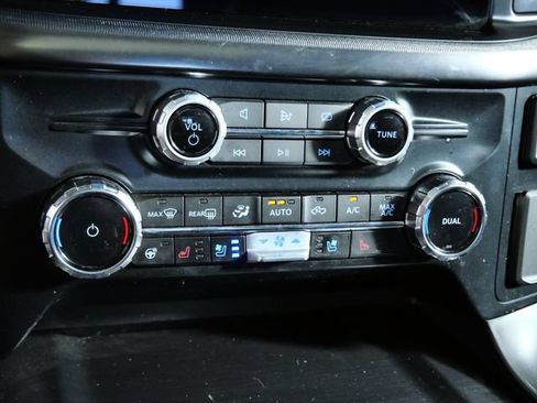 Certified 2024 Ford F150 Lariat AWD/4WD image 24