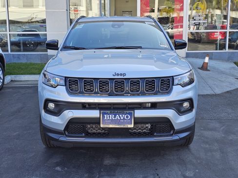 New 2026 Jeep Compass Latitude image 2