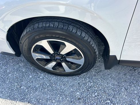 Used 2017 Subaru Forester 2.5i Premium AWD/4WD image 21