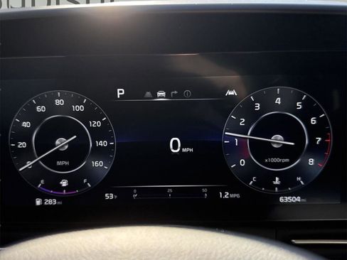 Used 2023 Kia Carnival SX FWD image 18