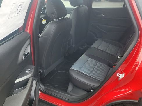 New 2026 Chevrolet Trax LT w/ Driver Confidence Package FWD image 24