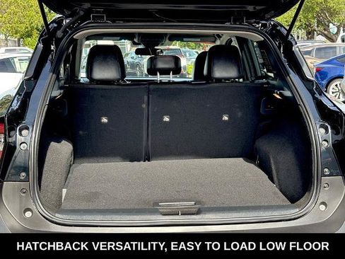 Certified 2025 Nissan Kicks SR FWD image 4