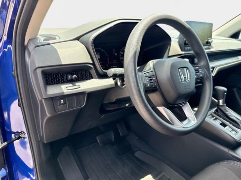 Used 2024 Honda CR-V LX image 18