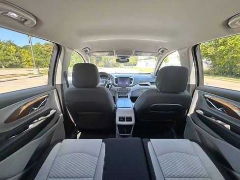 Used 2018 GMC Terrain SLE w/ Driver Convenience Package FWD image 14